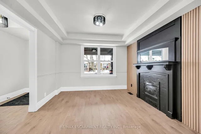 Additional image 9 of 117 Rosslyn Ave