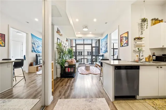 Additional image 4 of 112 King St Unit 807