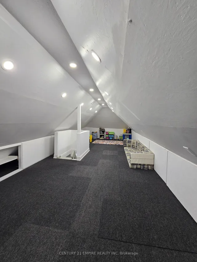 Additional image 24 of 61 Stirton St