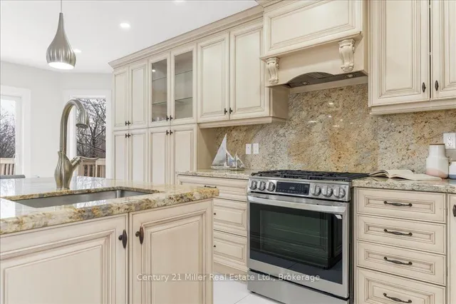 Additional image 13 of 1459 Bayshire Dr