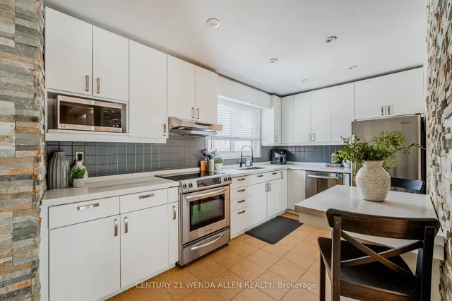 Additional image 16 of 3395 Cliff Rd Unit 102