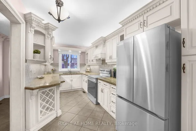 Additional image 28 of 204 Invergordon Ave