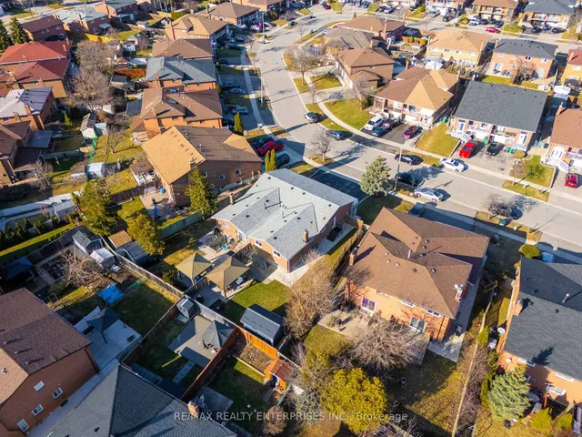 Additional image 34 of 4050 Dunmow Cres