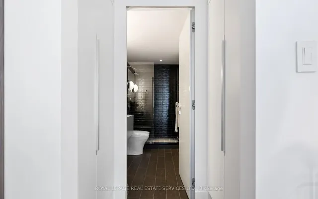 Additional image 45 of 80 Cumberland St Unit PH1903