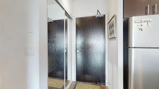 Additional image 4 of 25 Cole St Unit 1906