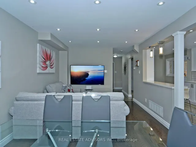 Additional image 10 of 22 Caronia Sq