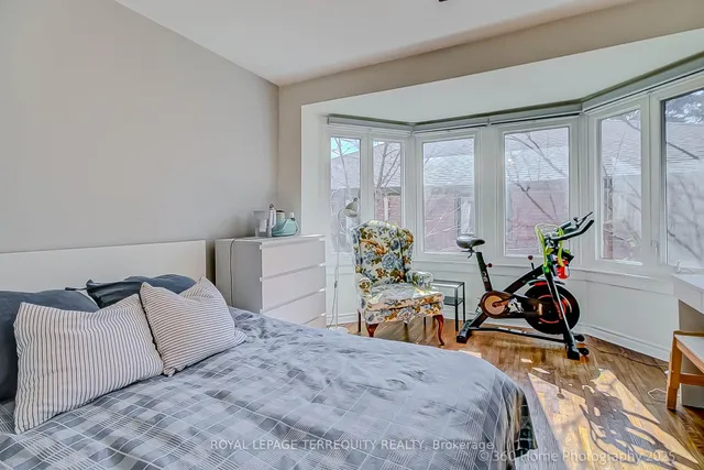 Additional image 17 of 221 Windermere Ave