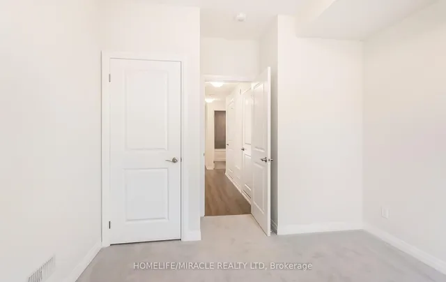 Additional image 13 of 261 Woodbine Ave Unit Unit 27