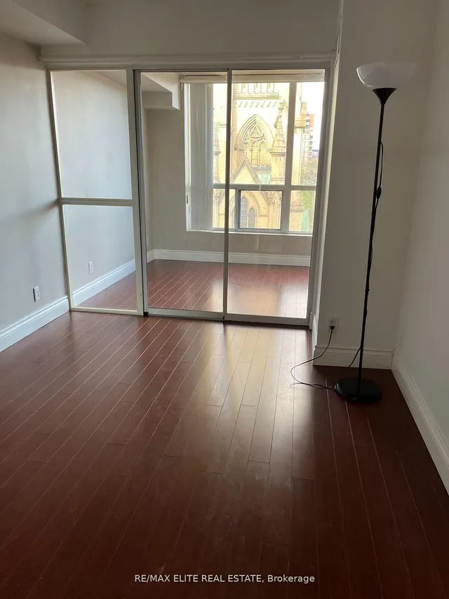 Additional image 3 of 92 King St Unit 612+P2-46