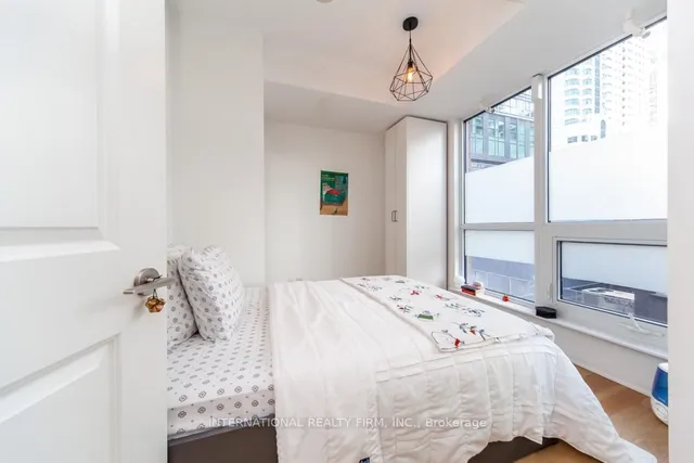 Additional image 24 of 8 Mercer St Unit 318