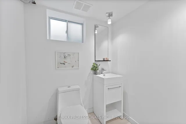Additional image 40 of 32 Birchcroft Rd