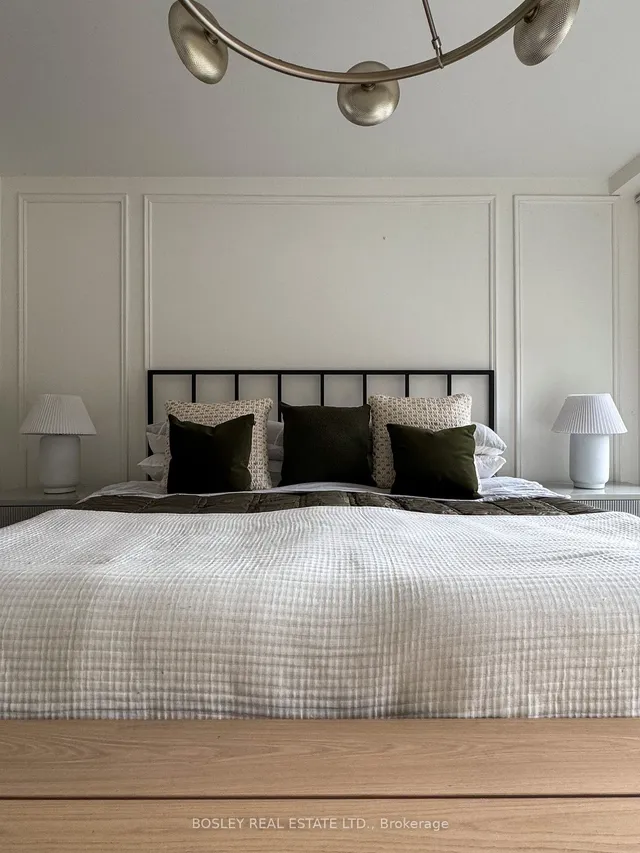 Additional image 36 of 120 Parliament St Unit TH04