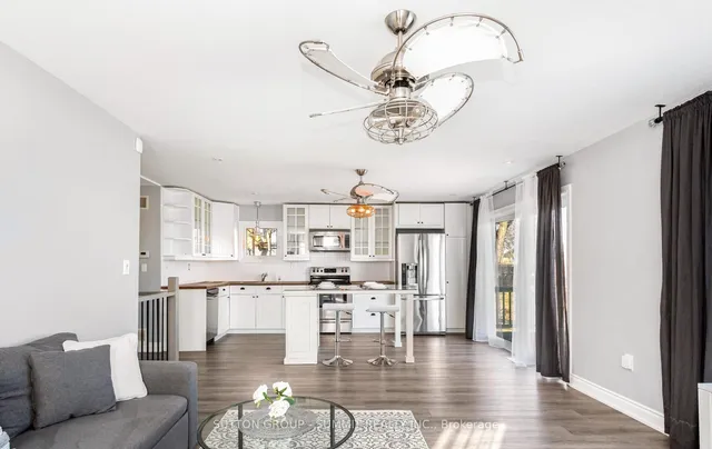 Additional image 15 of 18 1/2 Lakeshore Dr