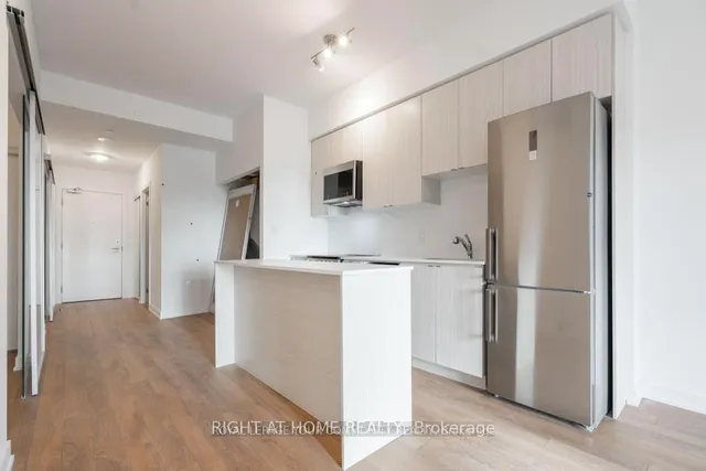 Additional image 5 of 2433 Dufferin St Unit 606