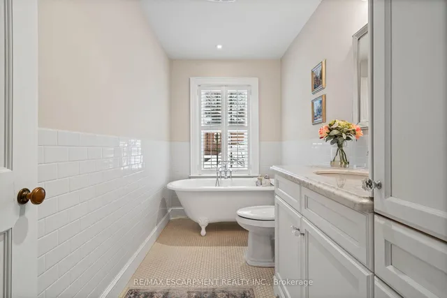 Additional image 31 of 5 Mayfair Pl