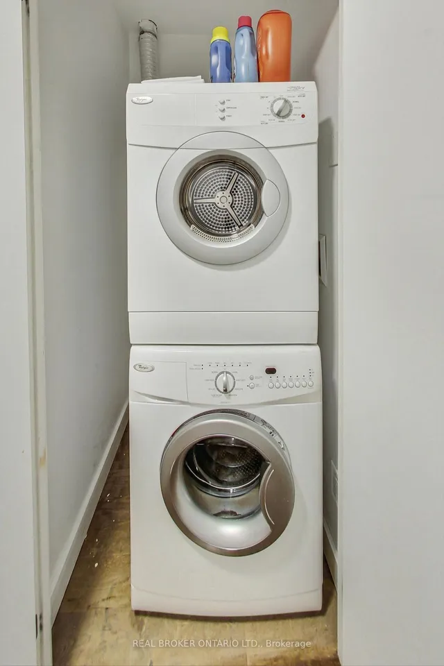 Additional image 16 of 111 Bathurst St Unit 320