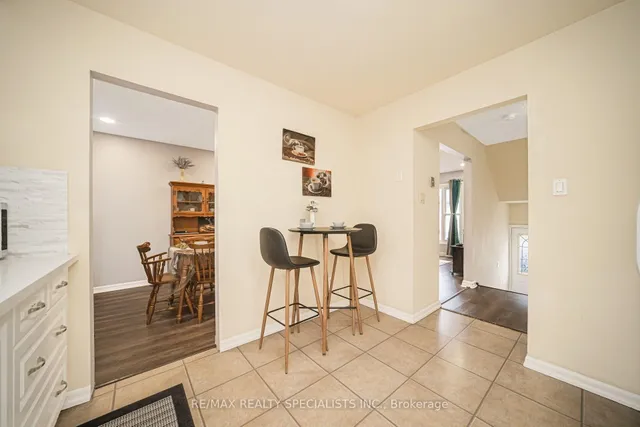 Additional image 20 of 26 Hercules Crt