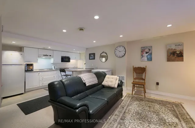 Additional image 20 of 1 Mossford Crt