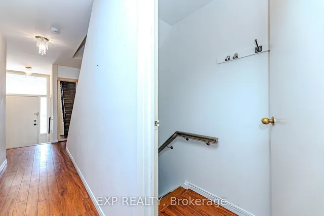 Additional image 26 of 6 Sprucewood Crt