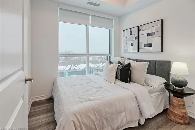 Additional image 23 of 460 Dundas St Unit 611