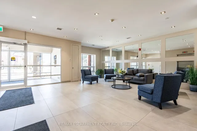 Additional image 28 of 4040 UPPER MIDDLE Rd Unit 102