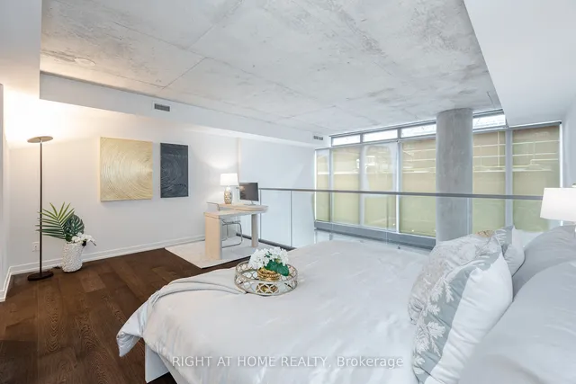 Additional image 27 of 650 King St Unit 106