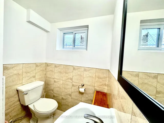 Additional image 30 of 48 South Woodrow Blvd