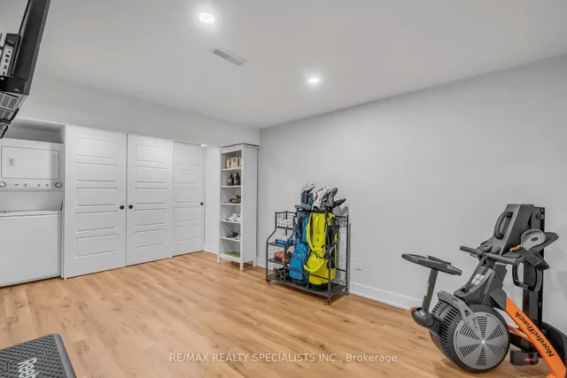 Additional image 35 of 16 Kenilworth Rd