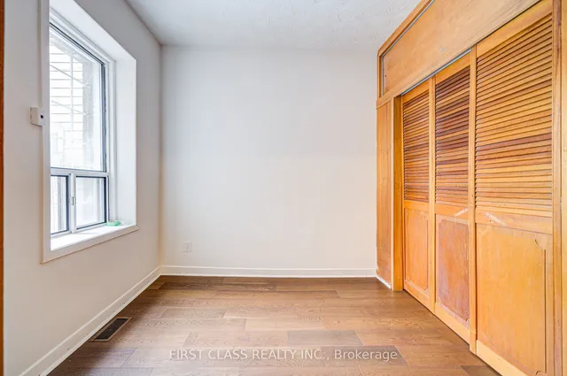 Additional image 12 of 3 Clinton Pl