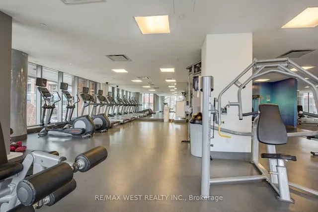 Additional image 25 of 150 East Liberty St Unit 2906