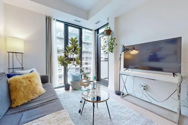 Additional image 15 of 840 St Clair Ave Unit 612