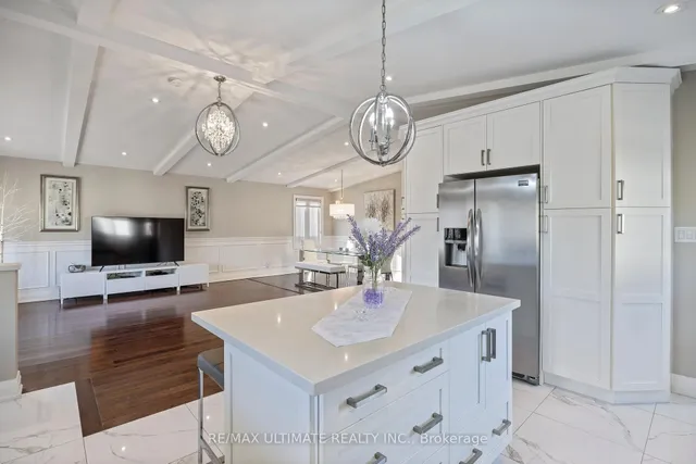 Additional image 17 of 8 Wall Ave