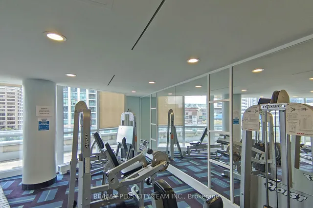 Additional image 20 of 18 Yonge St Unit 2507