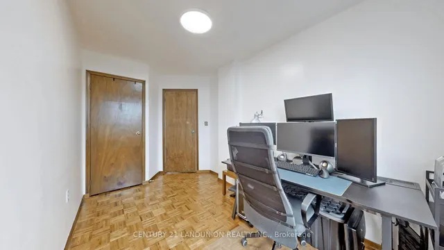 Additional image 22 of 343 Kipling Ave