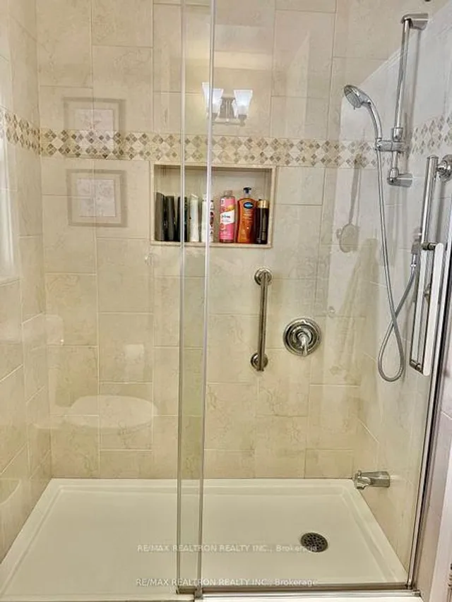 Additional image 11 of 60 Mcdonald Ave