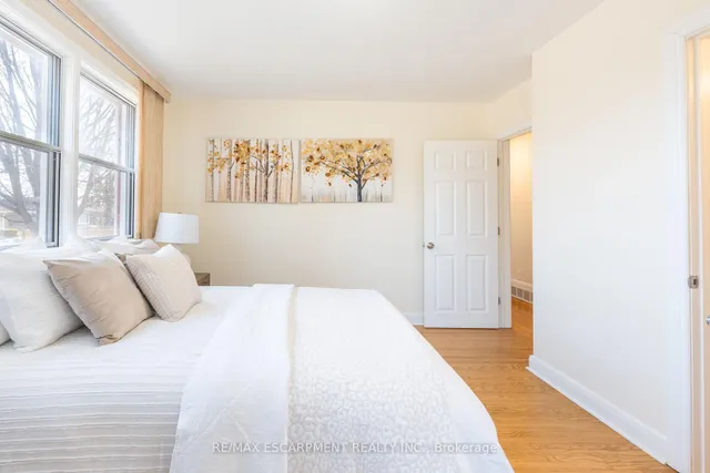 Additional image 24 of 2305 Wagner Cres