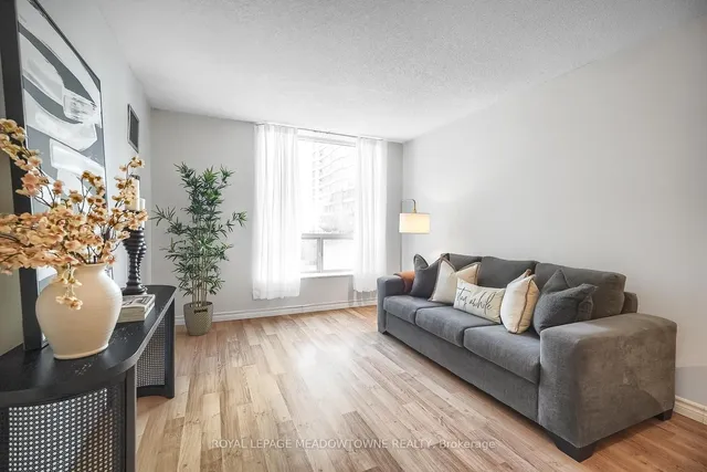 Additional image 7 of 18 Pemberton Ave Unit 401