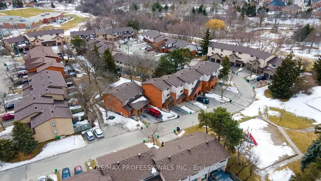 Additional image 44 of 49 Dawson Cres