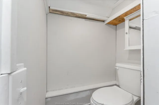 Additional image 22 of 354 FRONT St