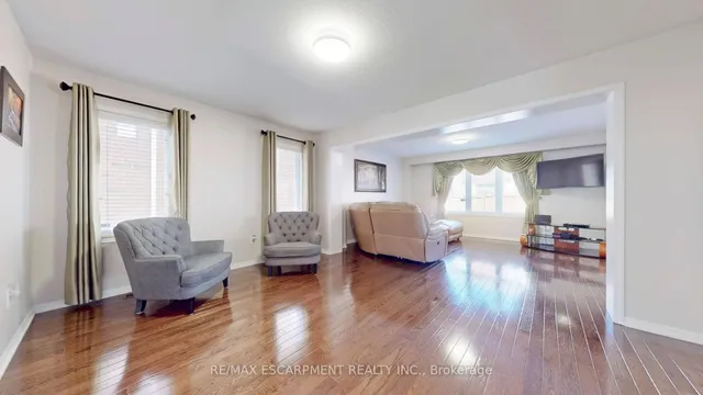 Additional image 8 of 37 Arkwright Dr