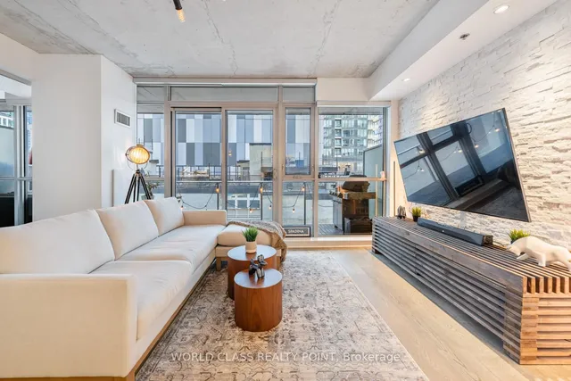 Additional image 8 of 375 King St Unit 705