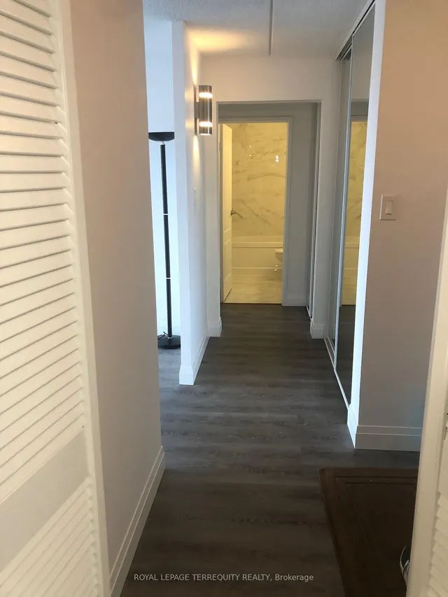 Additional image 3 of 2 Glamorgan Ave Unit 1005