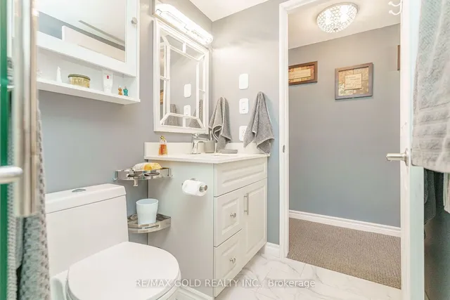 Additional image 33 of 38 Ascot Ave