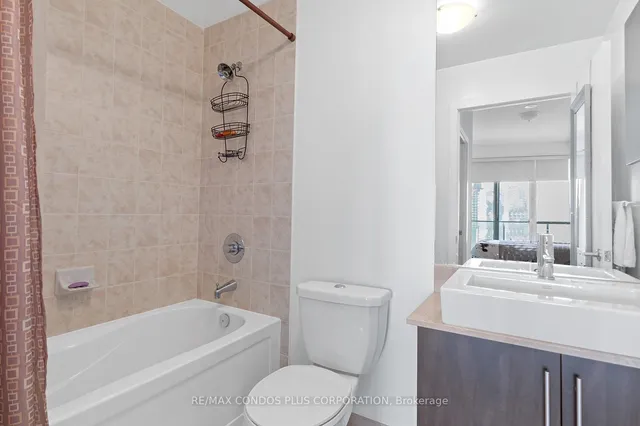 Additional image 25 of 65 Bremner Blvd Unit PH5103