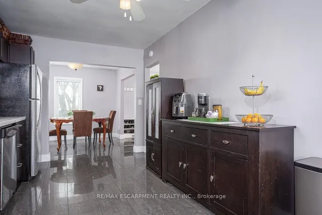 Additional image 7 of 61 Northcliffe Ave