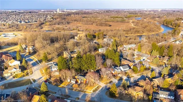 Additional image 45 of 8 Mill View St