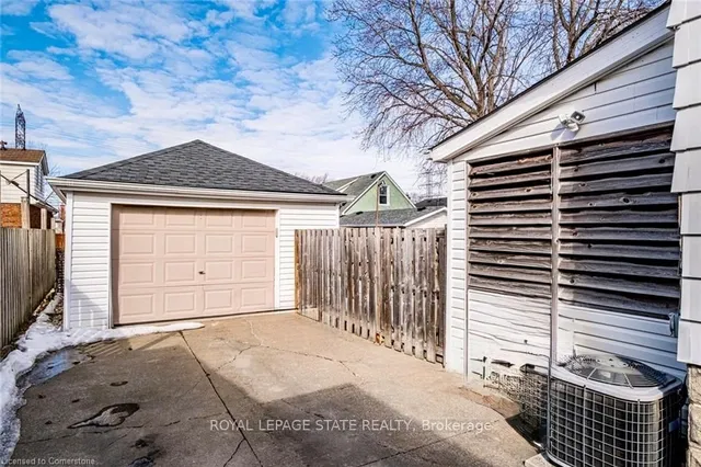 Additional image 26 of 134 Craigroyston Rd