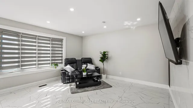 Additional image 8 of 63 Winstanly Cres