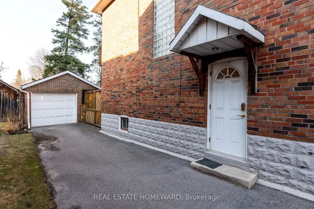 Additional image 34 of 416 Roehampton Ave