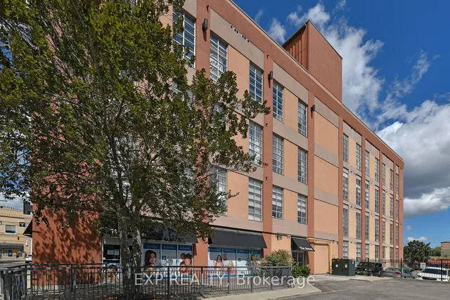 11 Rebecca St Unit 204